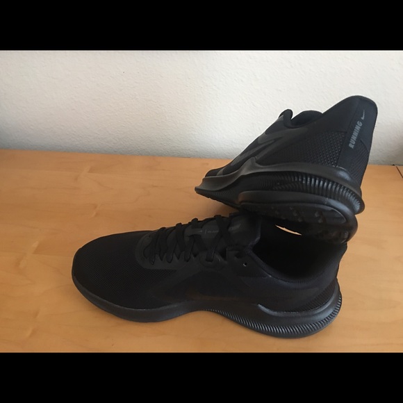 Men’s Nike - Picture 5 of 6